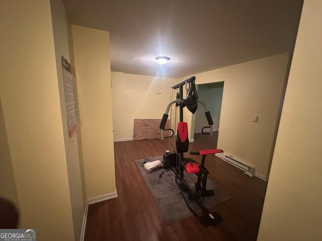 Building Photo - 61 Longwood Ct