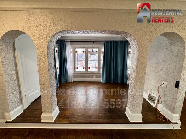 Building Photo - 2618 N 72nd St