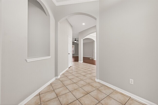 Building Photo - 15318 Bent Twig Way