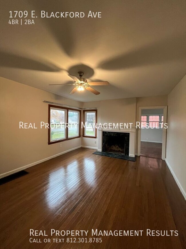 Building Photo - 4 Bedroom, 2 Bath, Eastside, Showings star...