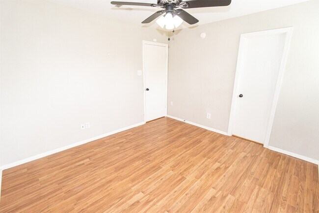 Building Photo - 24219 Wild Horses Ln