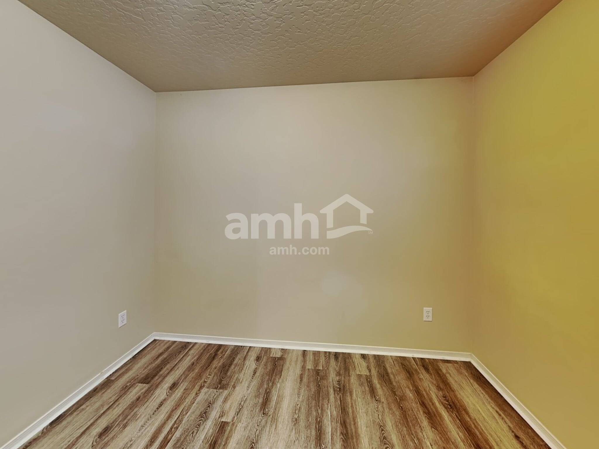 Building Photo - 9417 W Hearthside Dr