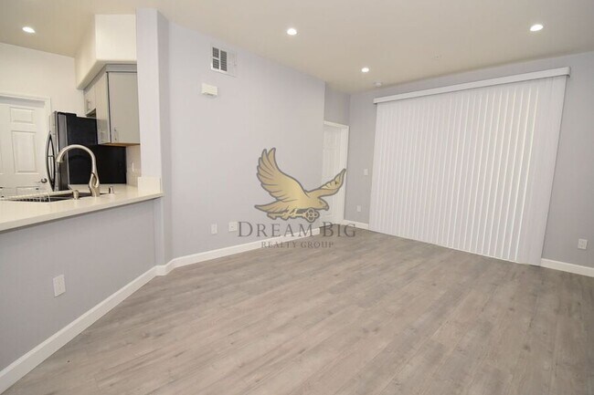 Building Photo - 7155 S Durango Dr