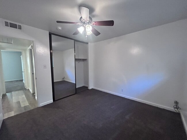 Building Photo - Three Bedroom Two Bathroom Home