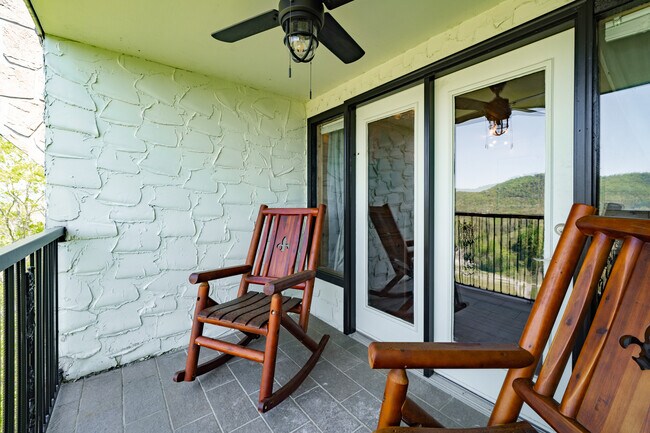 Building Photo - 4249 Dollys Dr