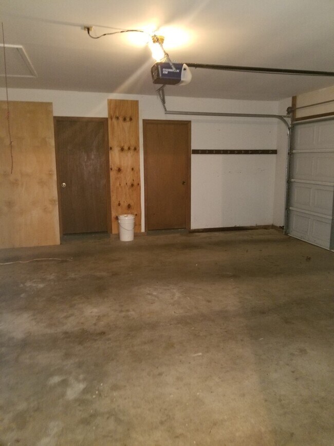 Building Photo - Gateway Subdivision, Enterprise, AL