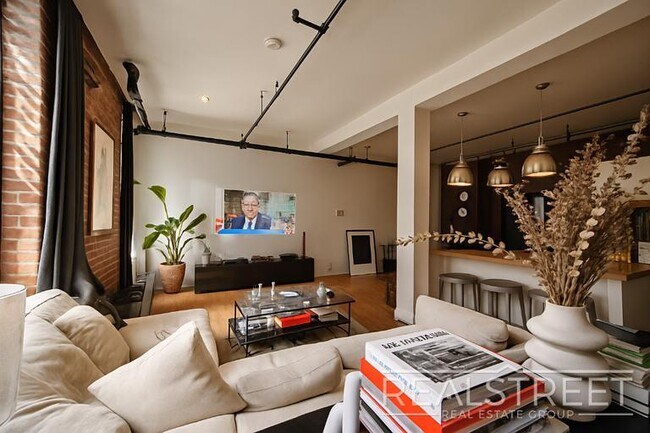 Floorplan - 337 Kent Avenue