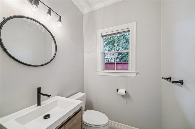 Building Photo - 3115 Cedar Knolls Dr