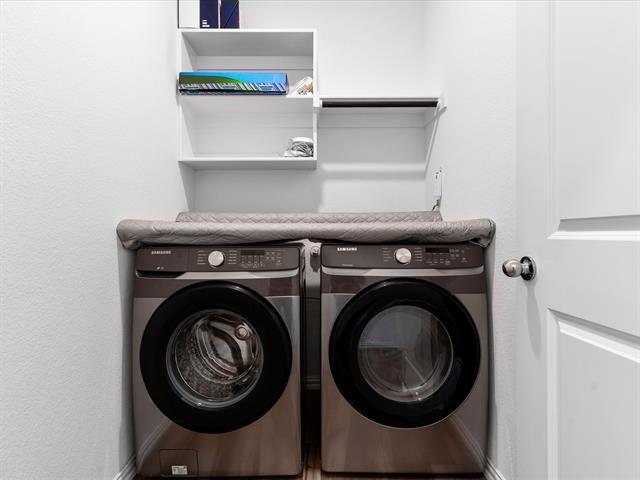 Building Photo - 2525 Starwater Dr