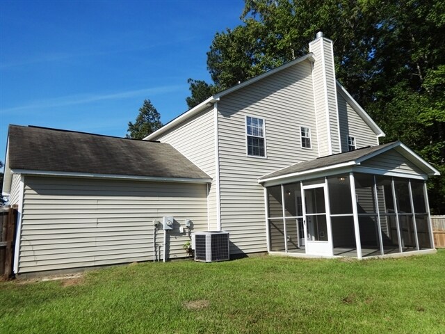 Building Photo - 104 Macallan Ct