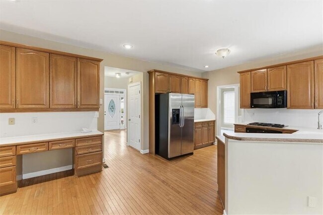 Building Photo - 3986 Fox Glen Dr