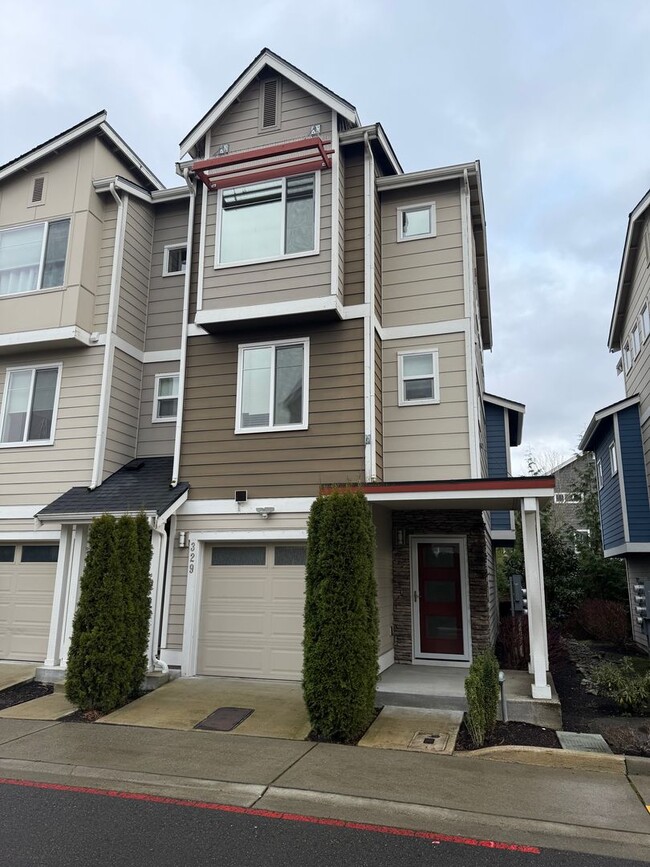 Building Photo - Renton Highlands newer 2bd Townhome For Rent!