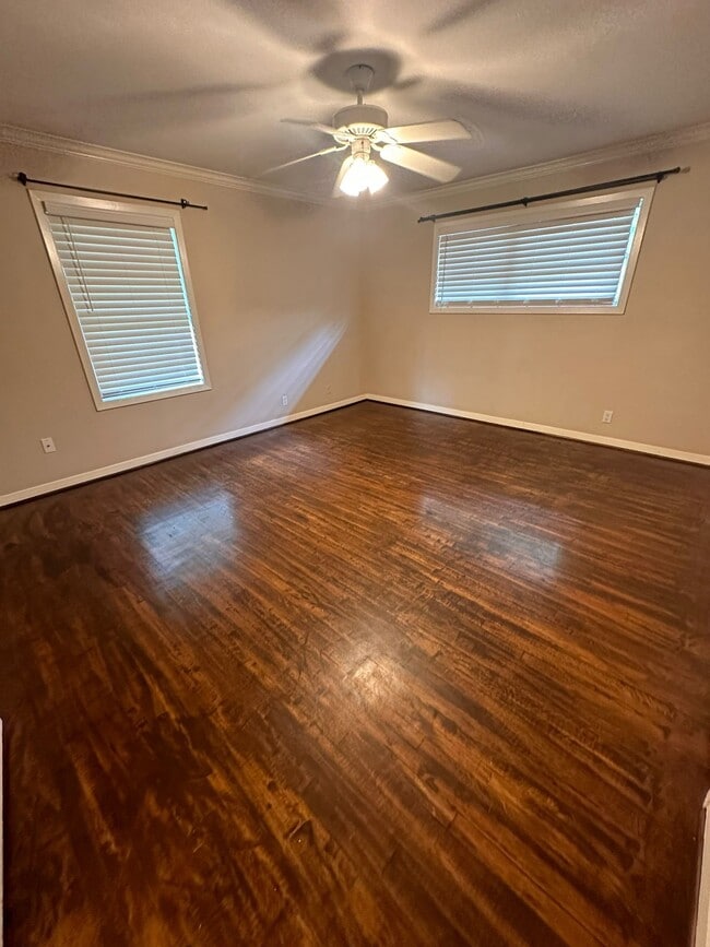 Building Photo - 4422 Nenana Dr