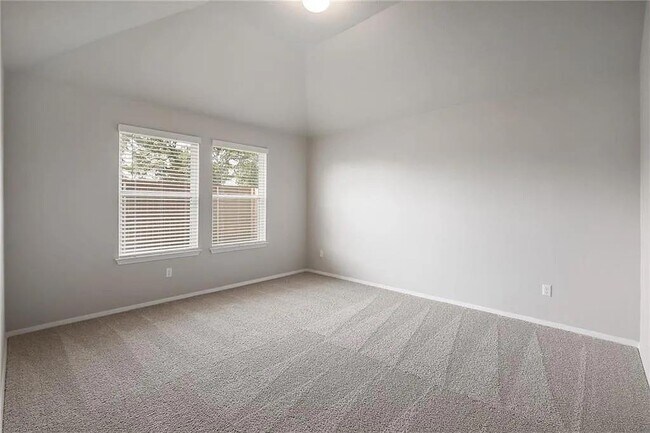 Building Photo - 116 Riverhill Dr