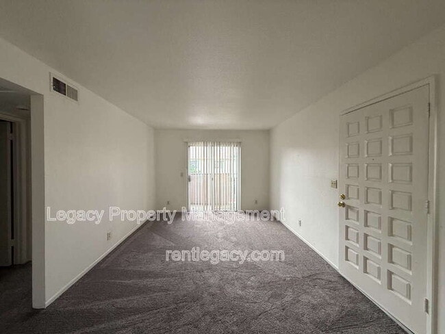 Building Photo - 2318 Church Ave