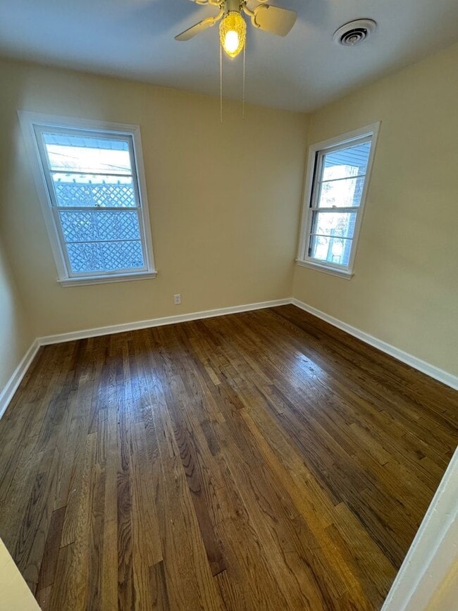 Building Photo - Large Ranch Style Home for Rent with Attached 2 car garage