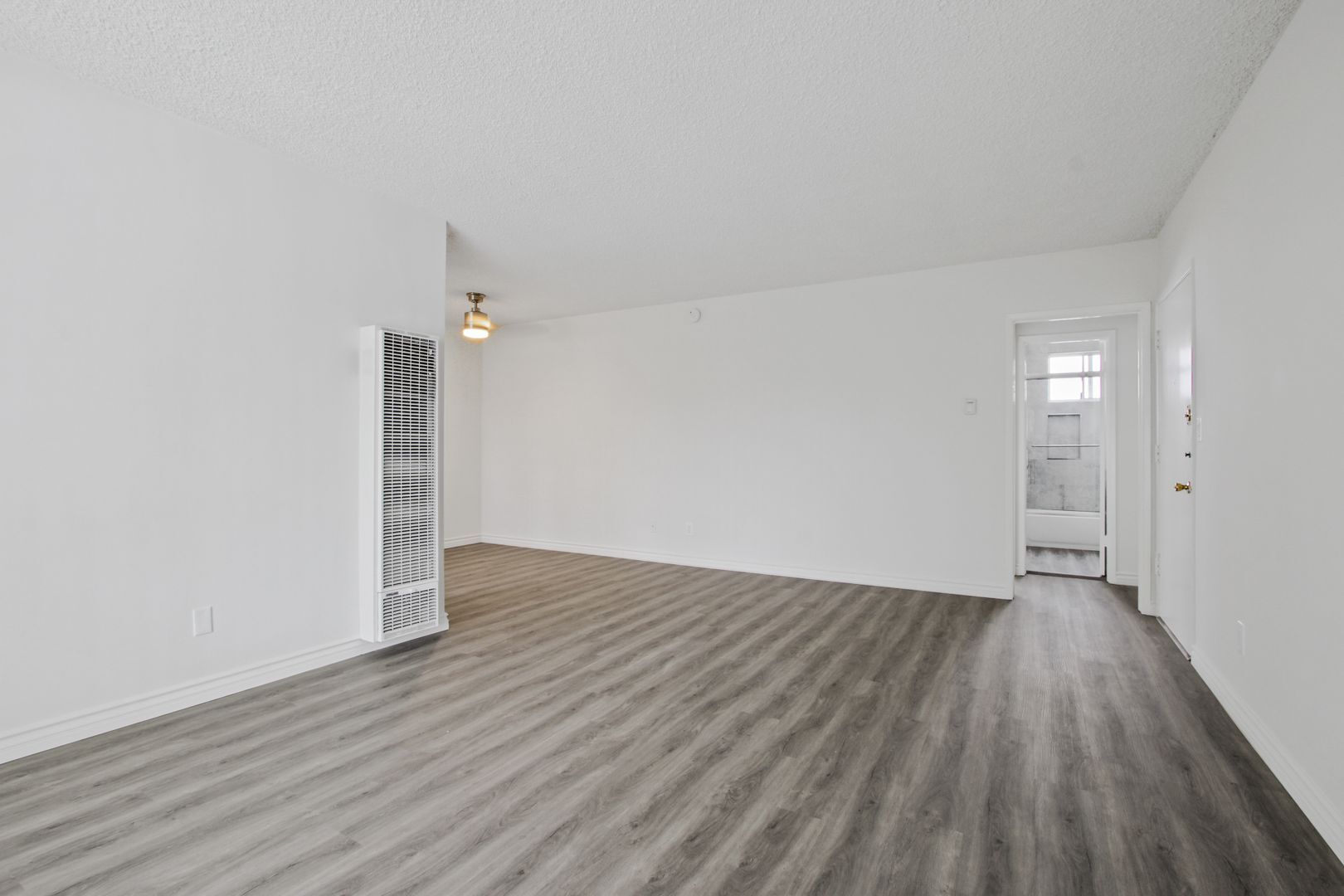 Building Photo - 402 Montana Ave