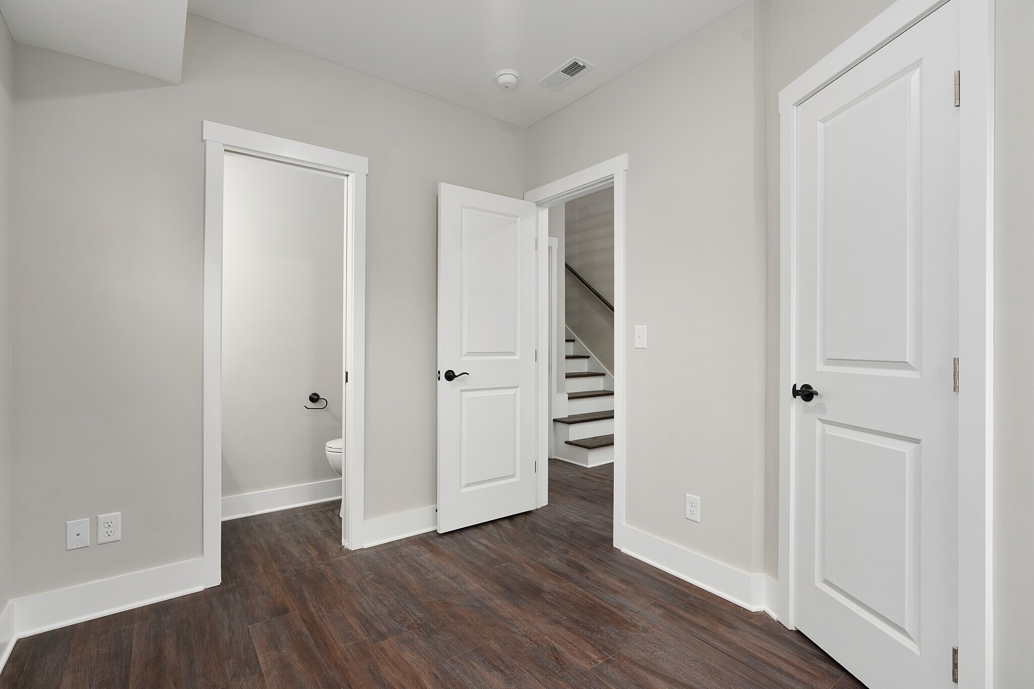 Building Photo - 1619 S Highland Park Ave