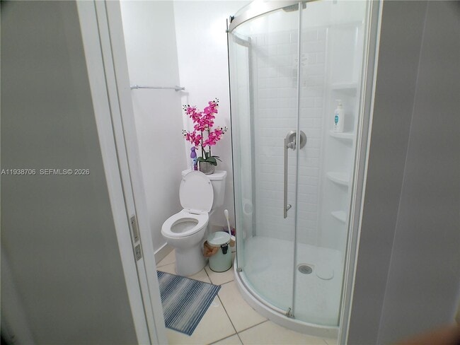 Building Photo - 3308 W 95th Terrace