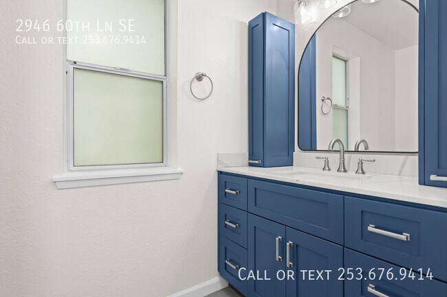 Building Photo - 2946 60th Ln SE