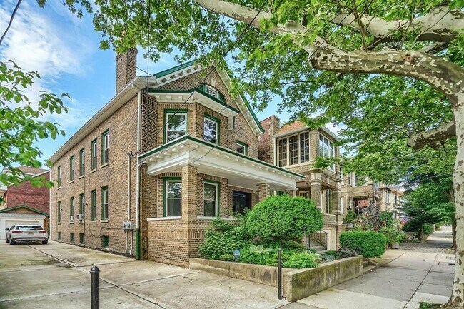 Primary Photo - 57 Highwood Terrace