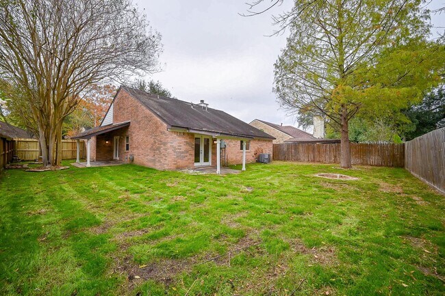 Building Photo - 1511 Apple Park Dr