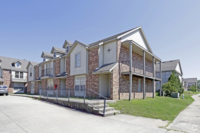 Chestnut Condos - Hawg Rent