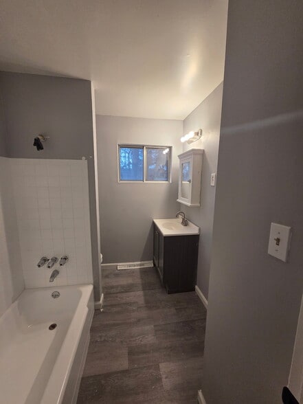 Building Photo - 3706 Providence St