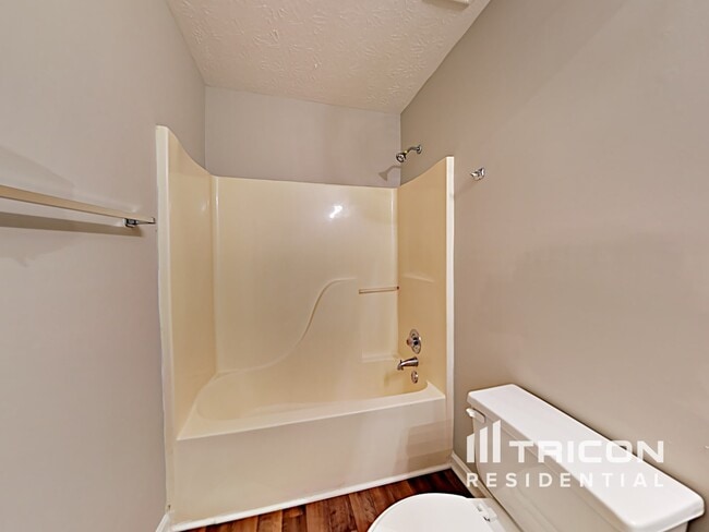 Building Photo - 161 Orchard Hill Dr