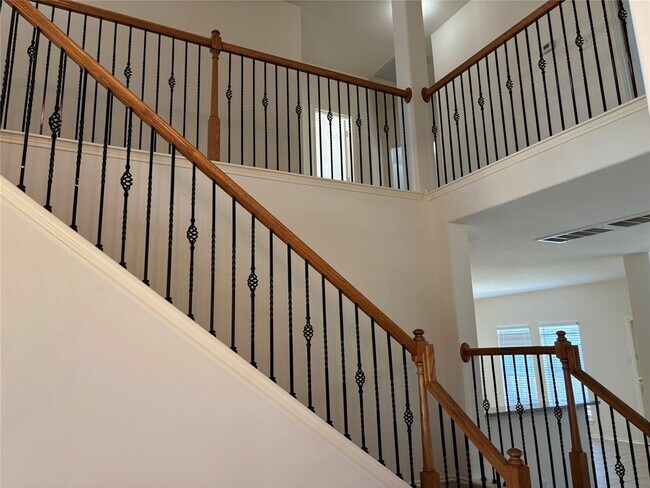 Building Photo - 21223 Colton Cove Dr