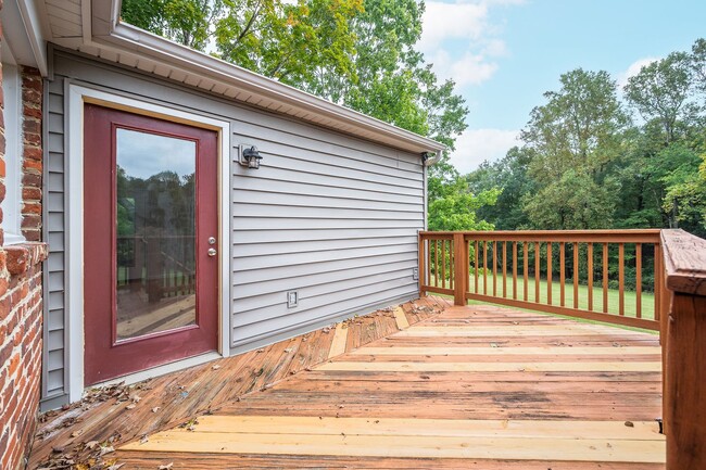 Building Photo - 4 Bedroom Home in Boonsboro/Bedford County