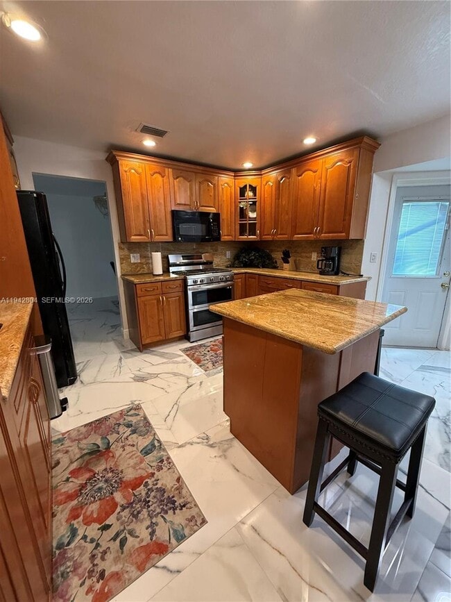 Building Photo - 1450 NW 129th Ave