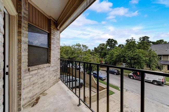 Building Photo - 3316 Guadalupe St