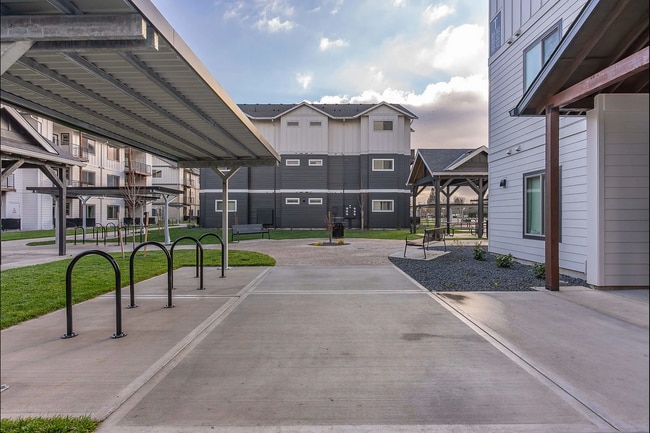 Building Photo - 2145 Molalla Rd