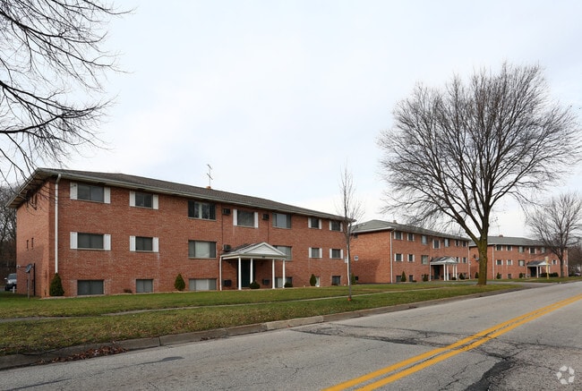 Building Photo - Portage Landing I & II