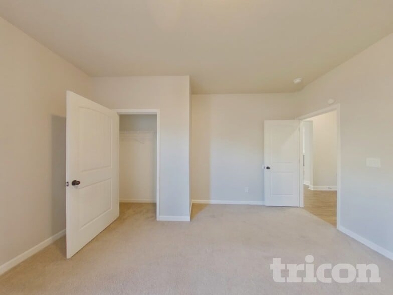 Building Photo - 11350 Freeman Way