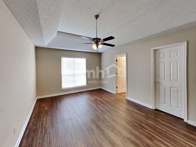 Building Photo - 4718 Vineyard Ct