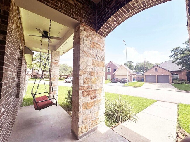 Building Photo - 7638 Bronze Trail Dr