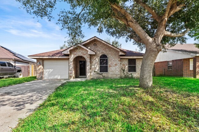 Primary Photo - Nice 3BD/2BTH/1GAR home in Rio Hondo!