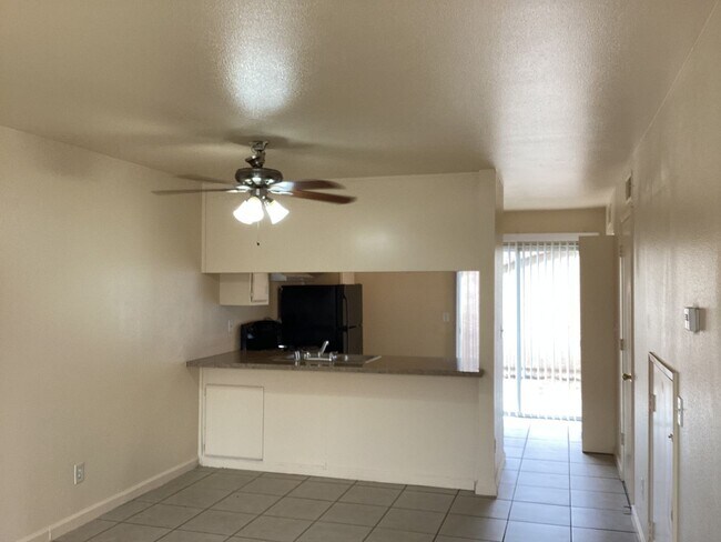 Building Photo - Remodeled!