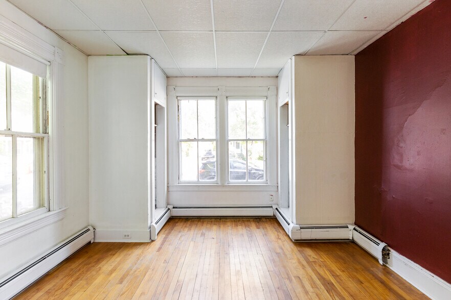 Building Photo - 55 Loomis St