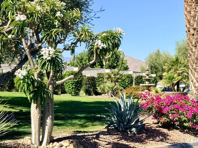 Building Photo - AVAILABLE NOW! BEAUTIFUL 2-Bedroom 2 -bathroom Condo in La Quinta Palms!