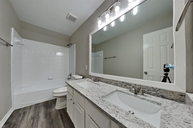 Building Photo - 6723 Carrington Ridge Ln