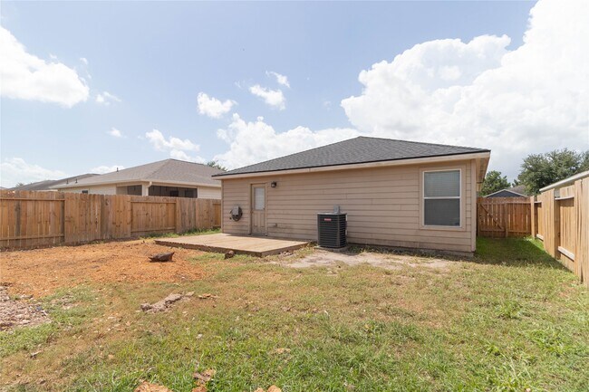 Building Photo - 4215 Medina River Loop