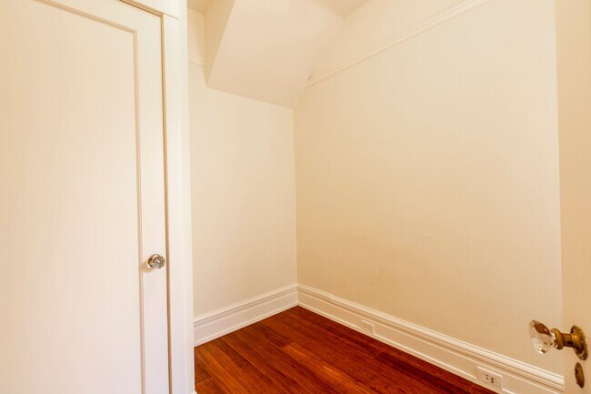 Building Photo - 354 Arguello Blvd