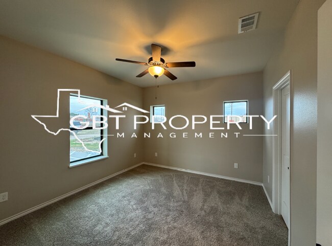 Building Photo - Brand New Apartments!!  2 Bedroom 2 Bath!