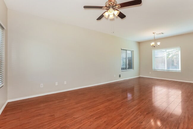 Building Photo - 30092 N Desert Willow Blvd