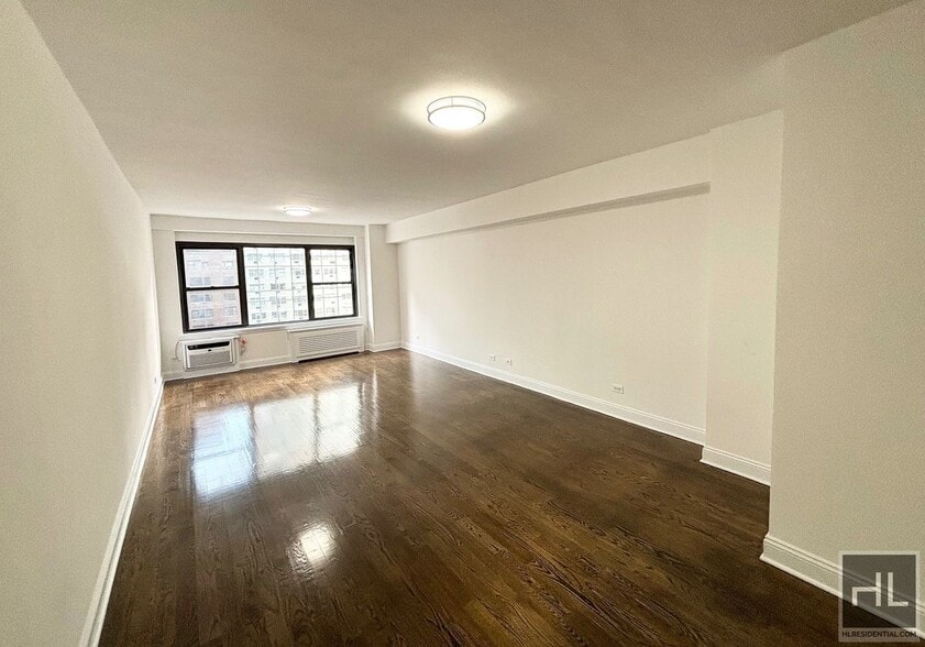 Building Photo - EAST 57 STREET