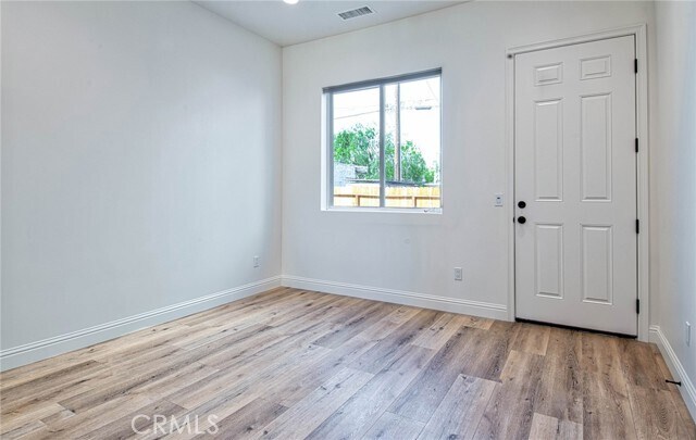 Building Photo - 324 Costa Mesa St