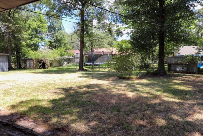 Building Photo - 109 Halo Dr